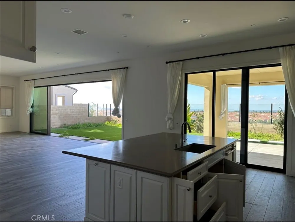114 Spacial Irvine, CA 92618