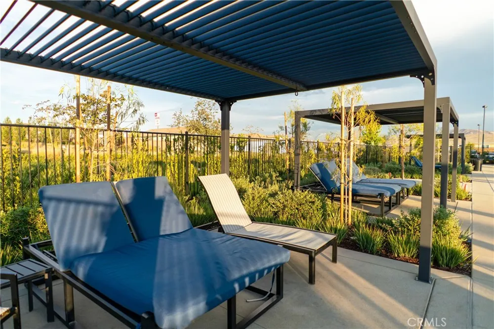 1749 Oleander Banning, CA 92220