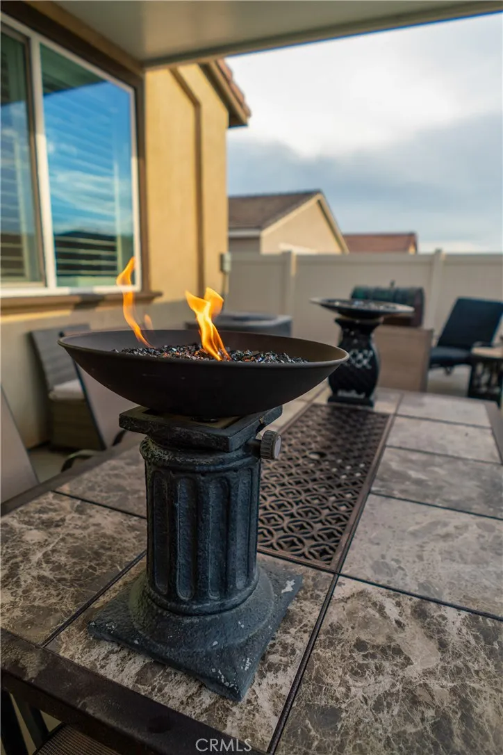 1749 Oleander Banning, CA 92220