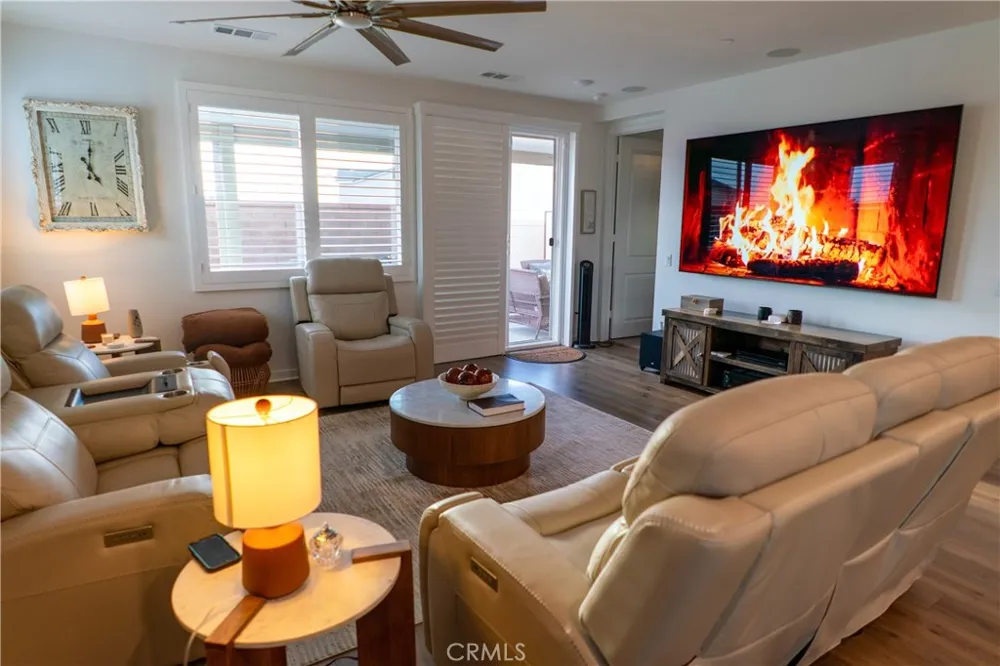 1749 Oleander Banning, CA 92220