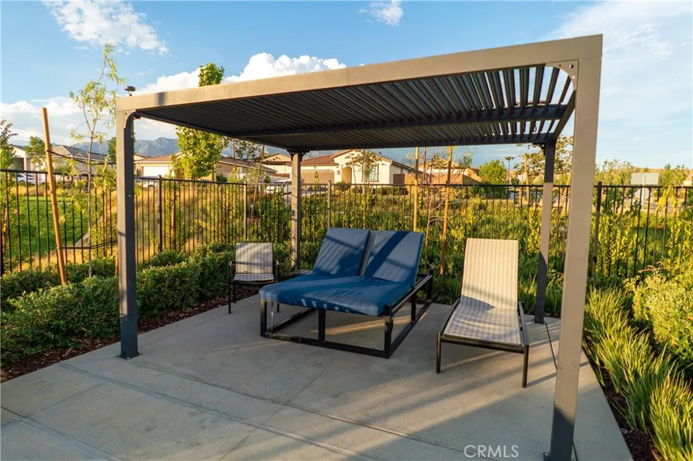1749 Oleander Banning, CA 92220