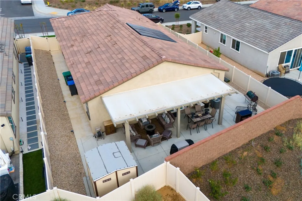 1749 Oleander Banning, CA 92220