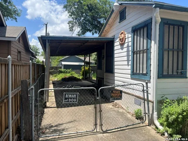 18 ROSEMONT DR San Antonio, TX 78201