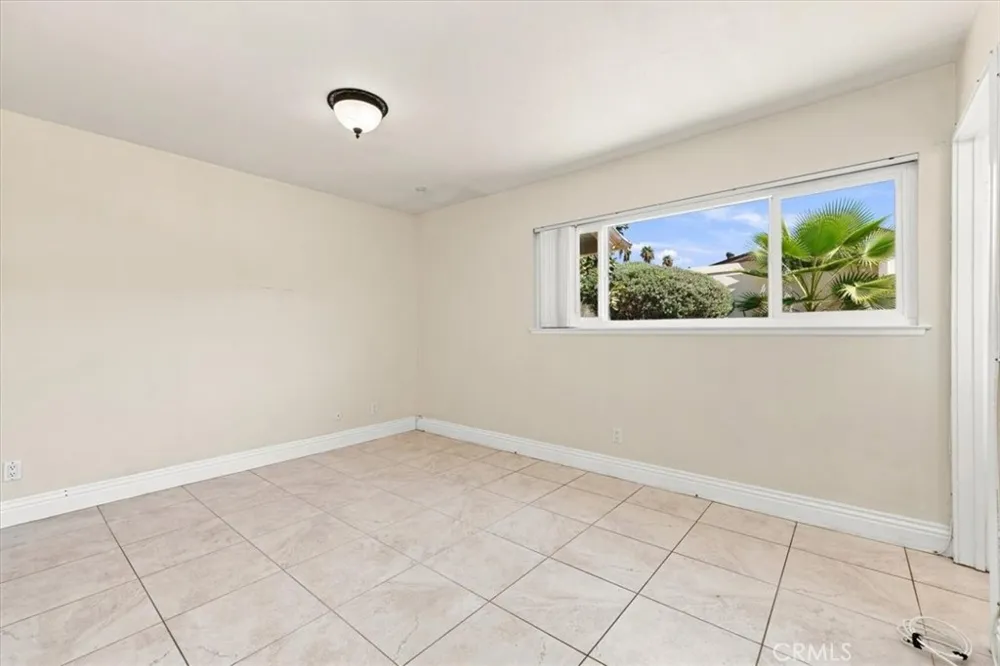 2877 Sulky Court Riverside, CA 92504