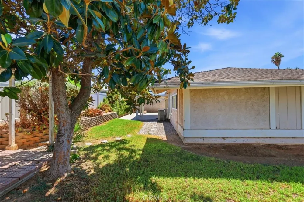 2877 Sulky Court Riverside, CA 92504