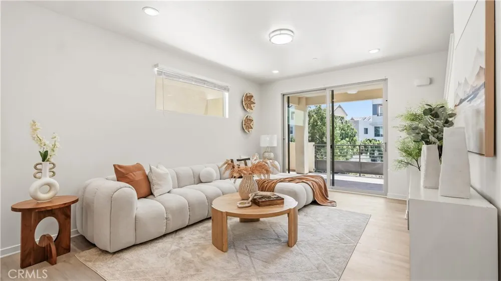 111 Episode Irvine, CA 92618