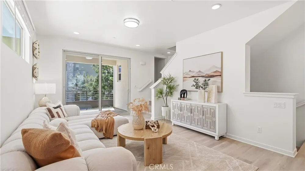 111 Episode Irvine, CA 92618