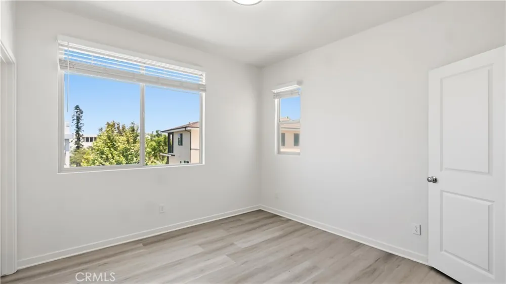 111 Episode Irvine, CA 92618