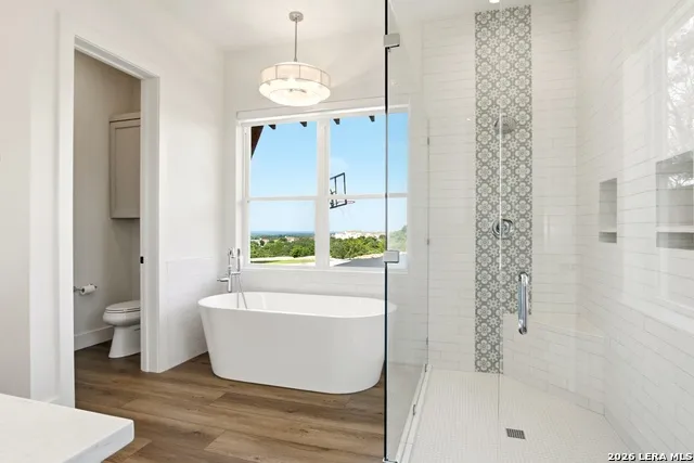 812 PLEASANT VALLEY DR Boerne, TX 78006
