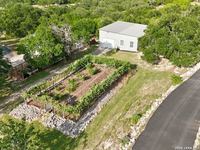 812 PLEASANT VALLEY DR Boerne, TX 78006