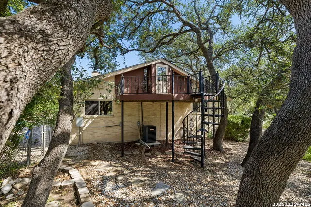 206 Rio Seco St San Antonio, TX 78232