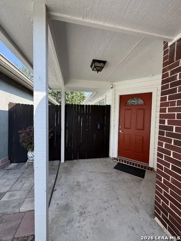 212 DOGWOOD DR New Braunfels, TX 78130