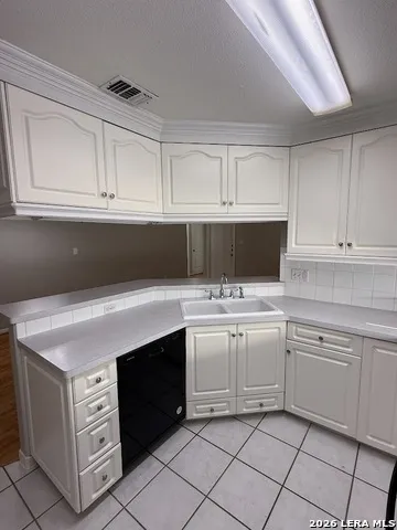 212 DOGWOOD DR New Braunfels, TX 78130