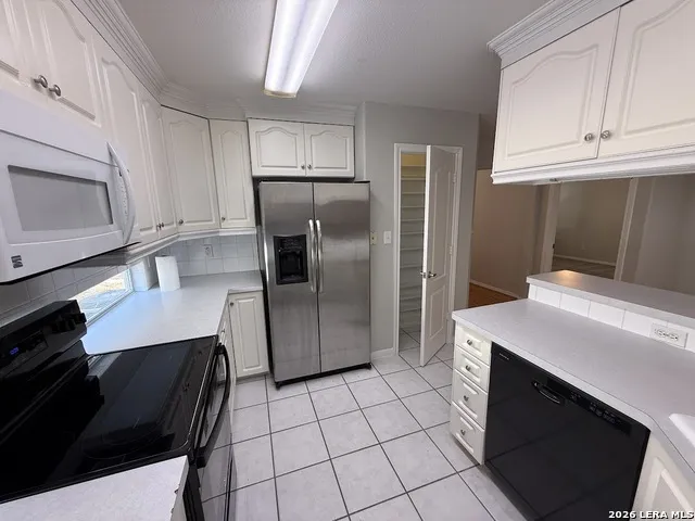 212 DOGWOOD DR New Braunfels, TX 78130