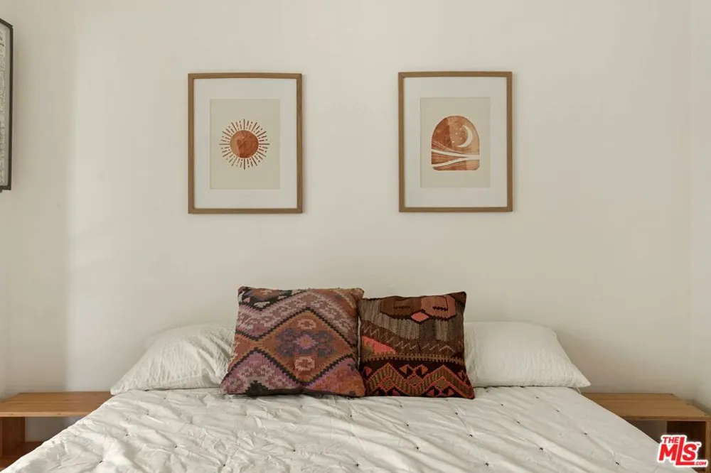 1701 Clinton Street #321 Los Angeles, CA 90026