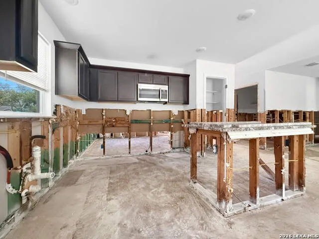 2438 Bermuda San Antonio, TX 78222