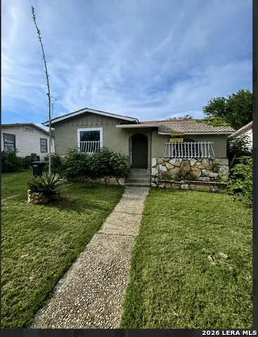 627 BEXAR DR San Antonio, TX 78228