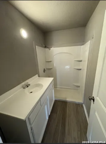 627 BEXAR DR San Antonio, TX 78228