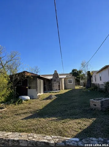627 BEXAR DR San Antonio, TX 78228