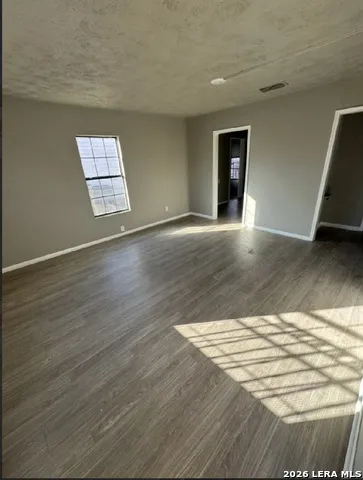 627 BEXAR DR San Antonio, TX 78228