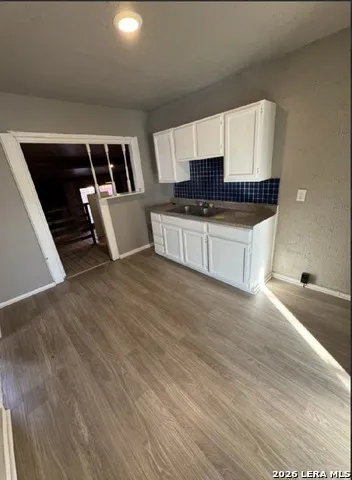 627 BEXAR DR San Antonio, TX 78228