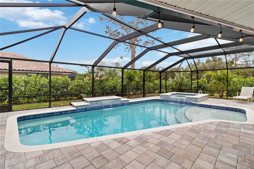 464 YACHT HARBOR DRIVE Osprey, FL 34229