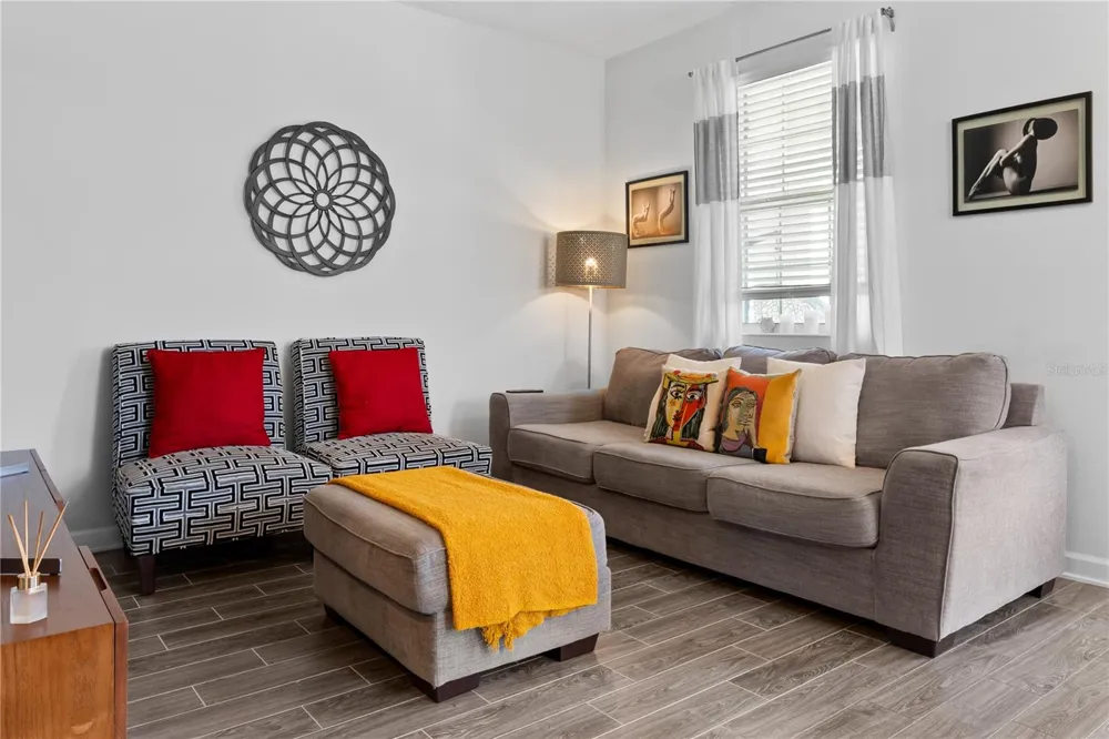 11811 PULITZER PLACE Orlando, FL 32832