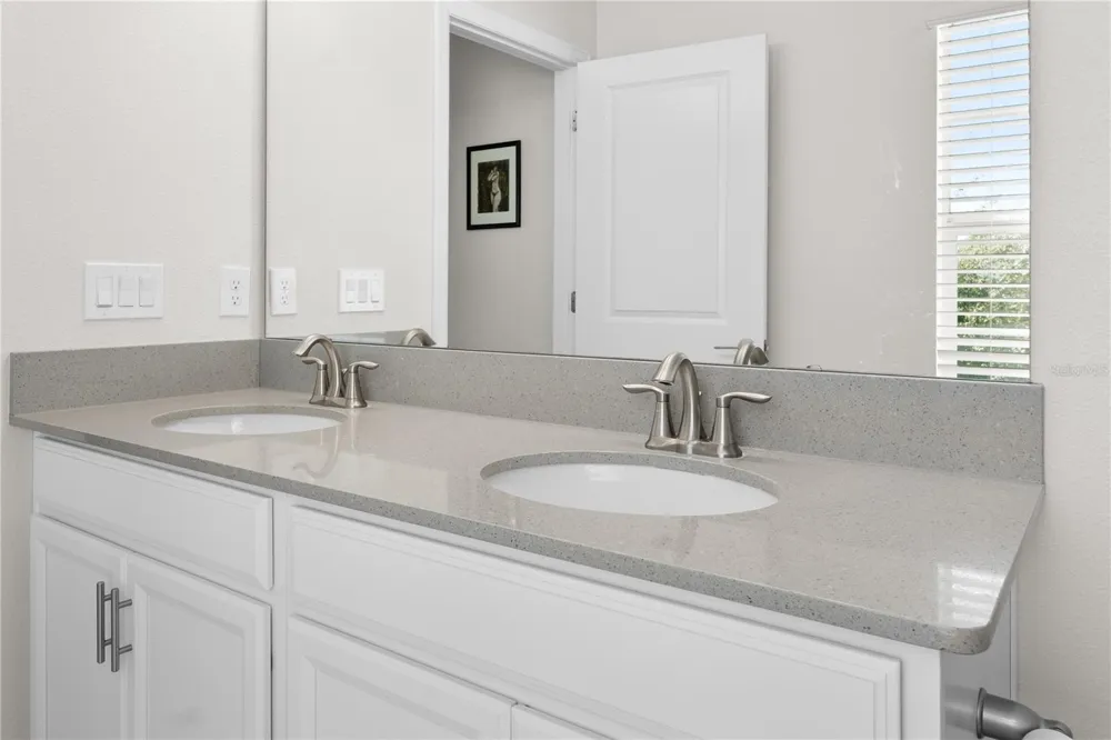 11811 PULITZER PLACE Orlando, FL 32832