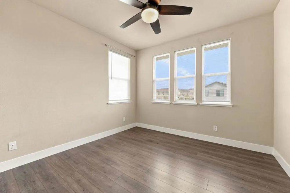 10068 Carinata Drive Elk Grove, CA 95757