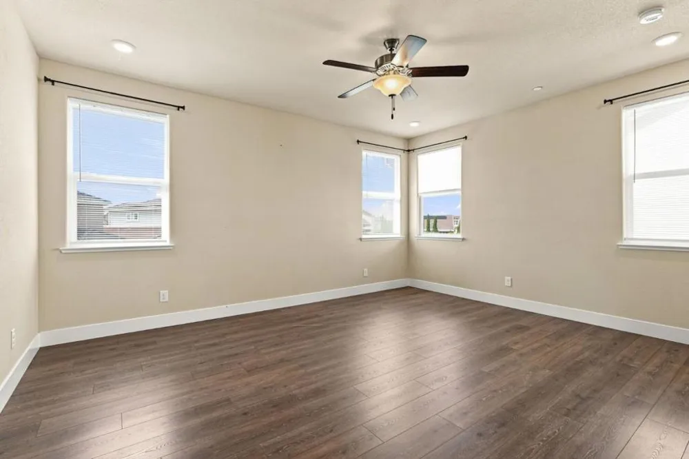 10068 Carinata Drive Elk Grove, CA 95757