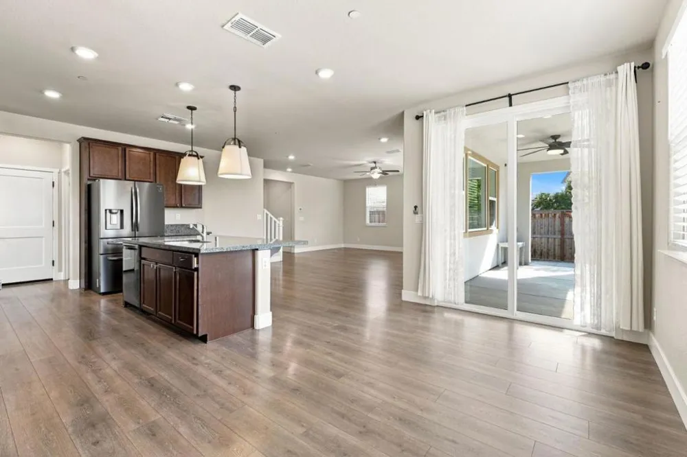 10068 Carinata Drive Elk Grove, CA 95757