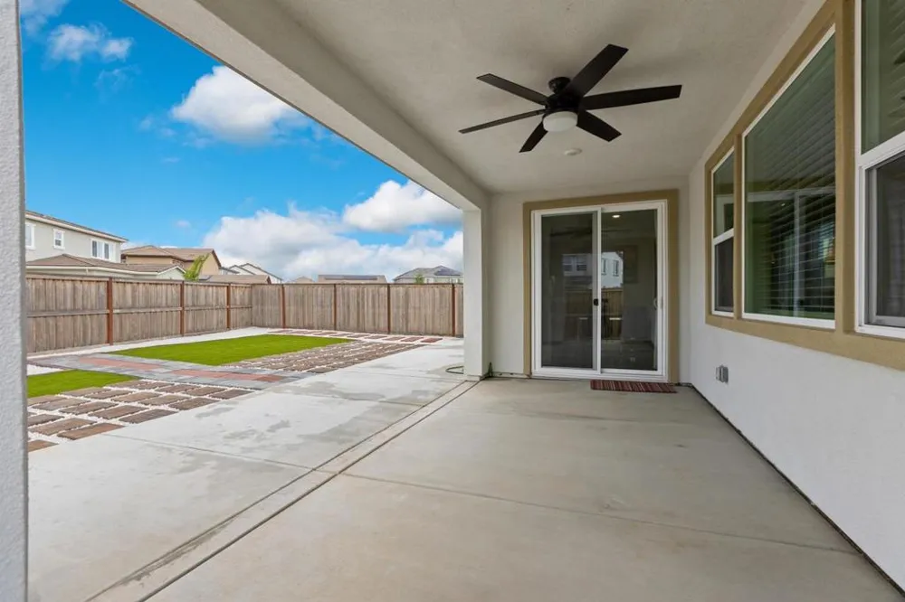 10068 Carinata Drive Elk Grove, CA 95757