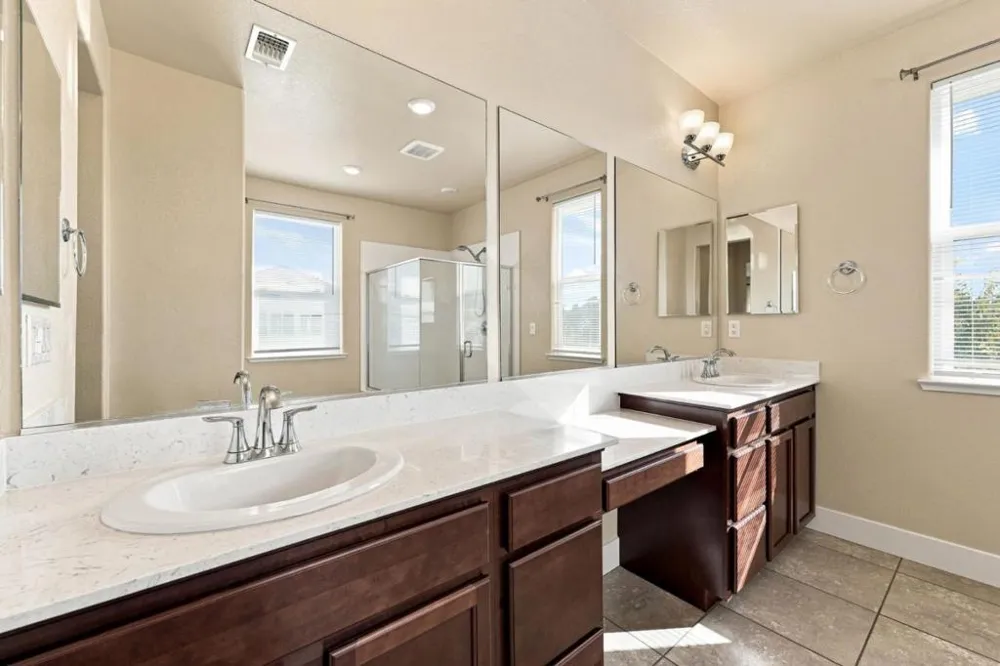 10068 Carinata Drive Elk Grove, CA 95757