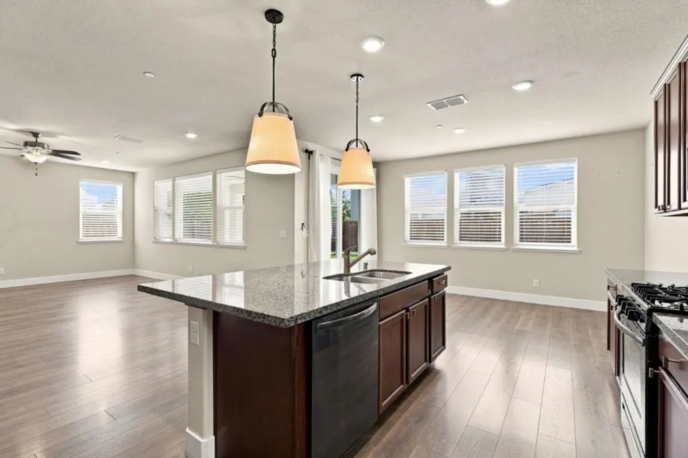 10068 Carinata Drive Elk Grove, CA 95757