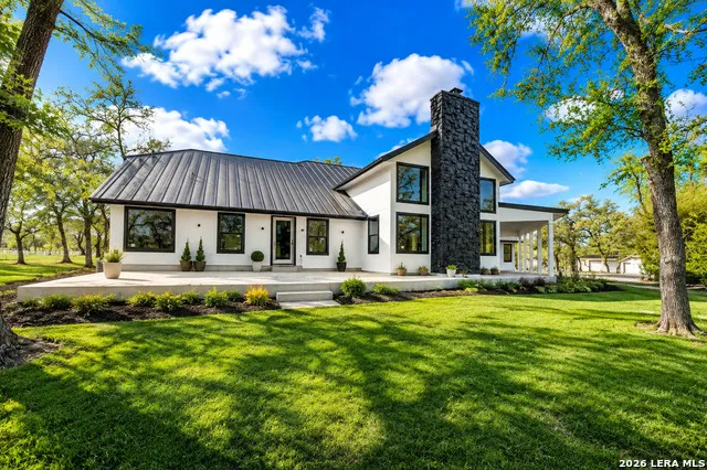 306 ROLLING OAKS LN San Antonio, TX 78253