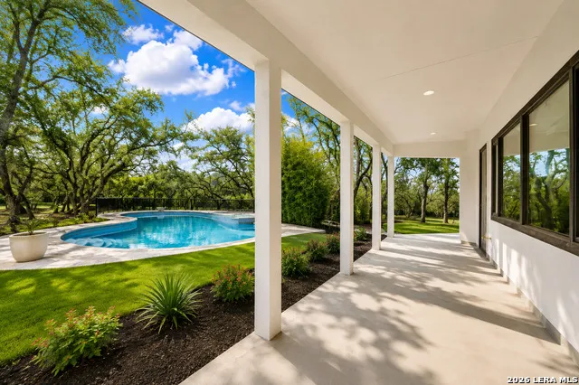 306 ROLLING OAKS LN San Antonio, TX 78253