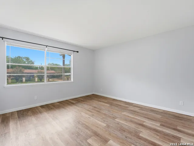 147 Fair Valley San Antonio, TX 78227