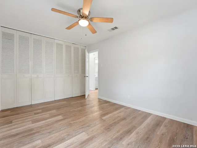 147 Fair Valley San Antonio, TX 78227