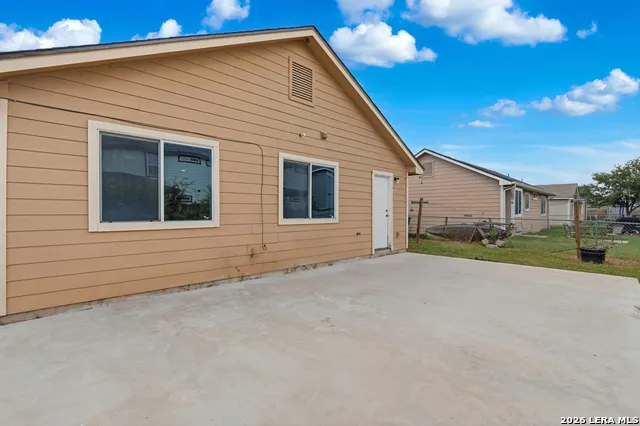 11414 GAYLORD DR San Antonio, TX 78224