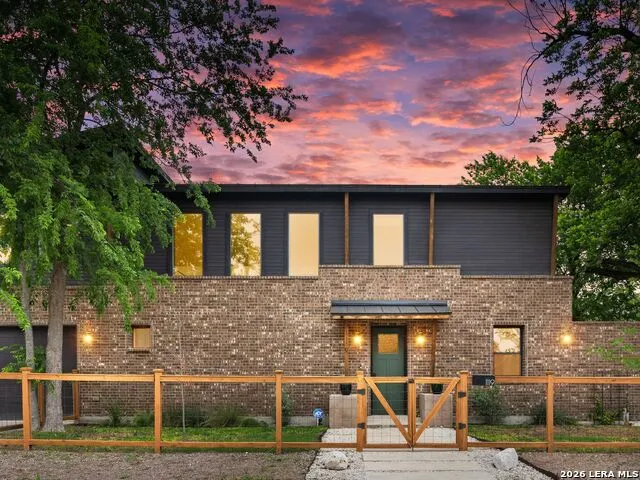1119 DAWSON ST San Antonio, TX 78202