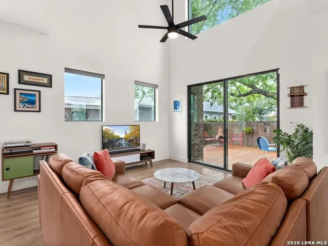 1119 DAWSON ST San Antonio, TX 78202