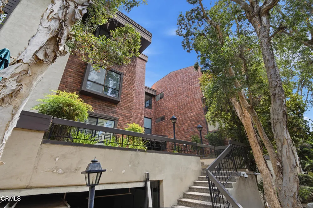 700 S Lake Avenue #306 Pasadena, CA 91106