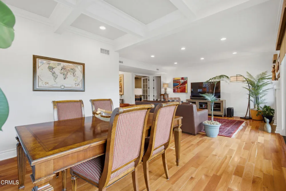 700 S Lake Avenue #306 Pasadena, CA 91106