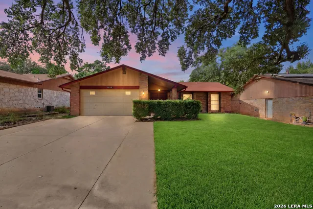 8838 Thatch Dr San Antonio, TX 78240