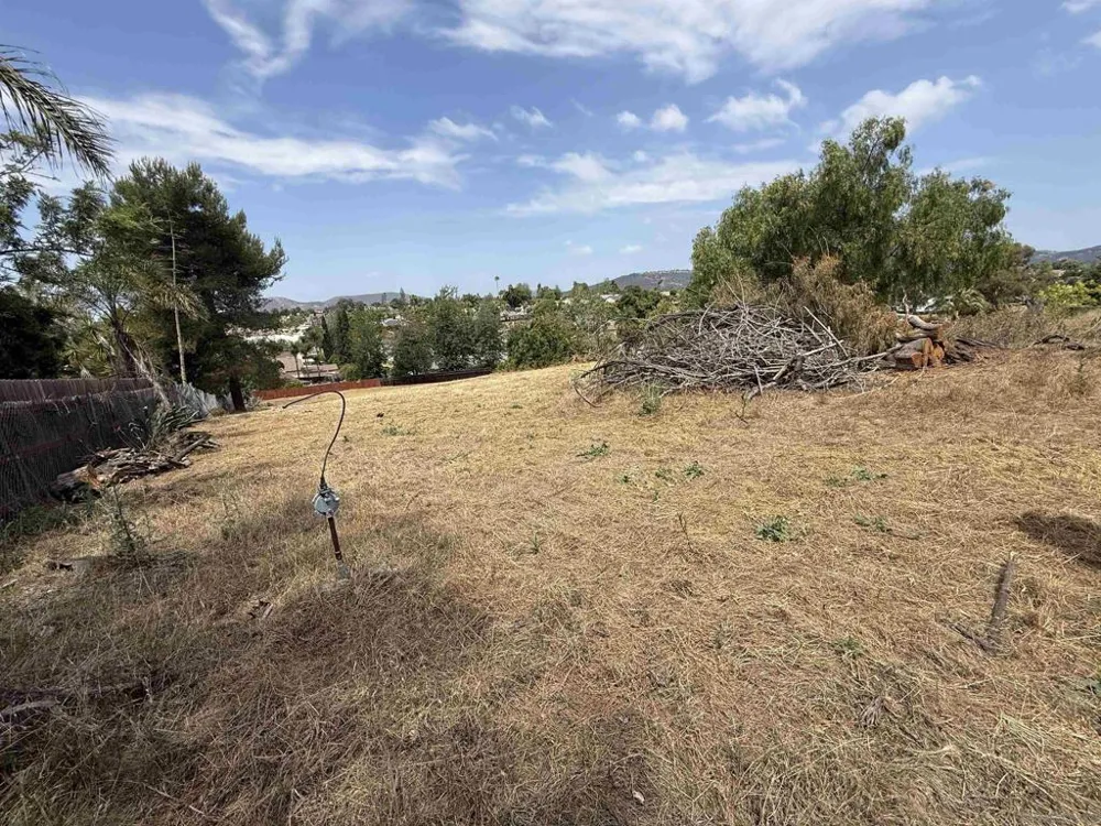1565 Montiel Rd San Marcos, CA 92069
