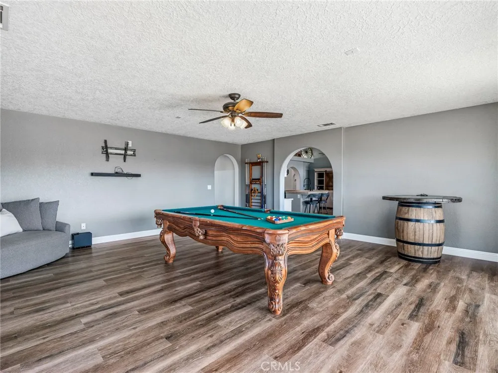 6232 Coriander Oak Hills, CA 92344