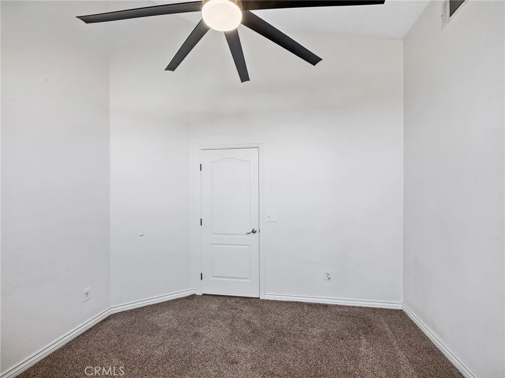 6232 Coriander Oak Hills, CA 92344