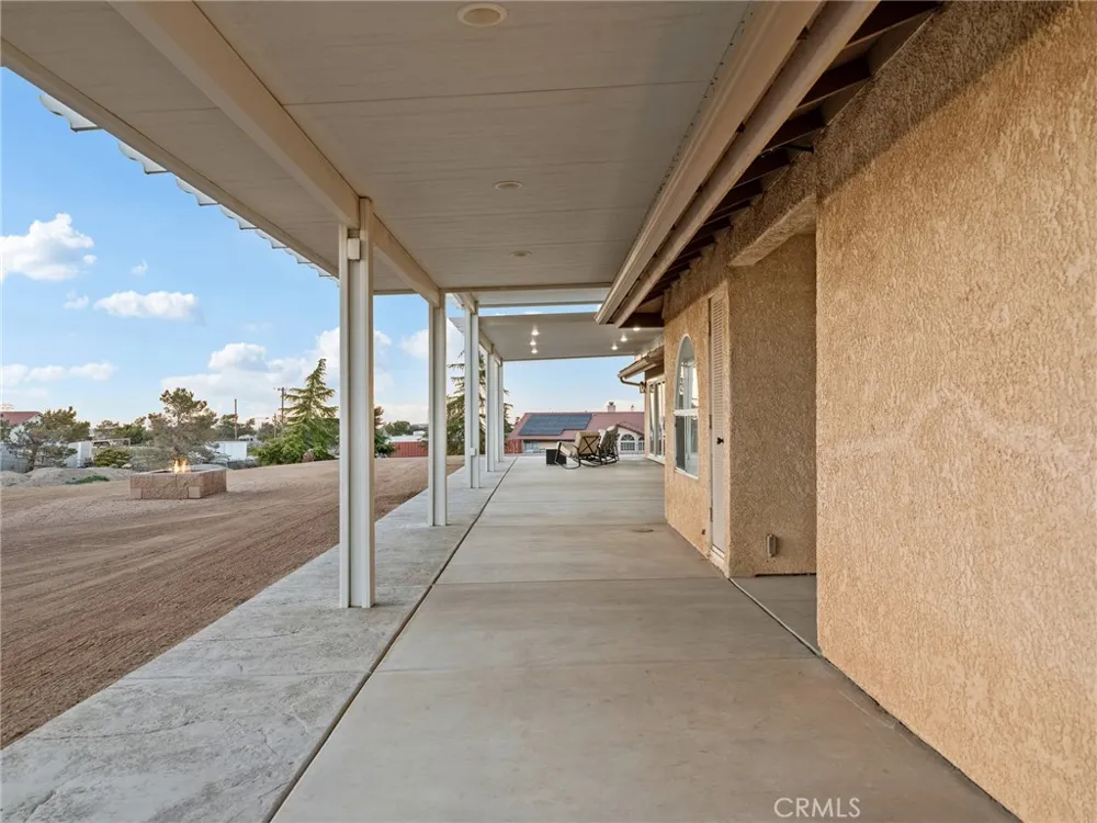 6232 Coriander Oak Hills, CA 92344