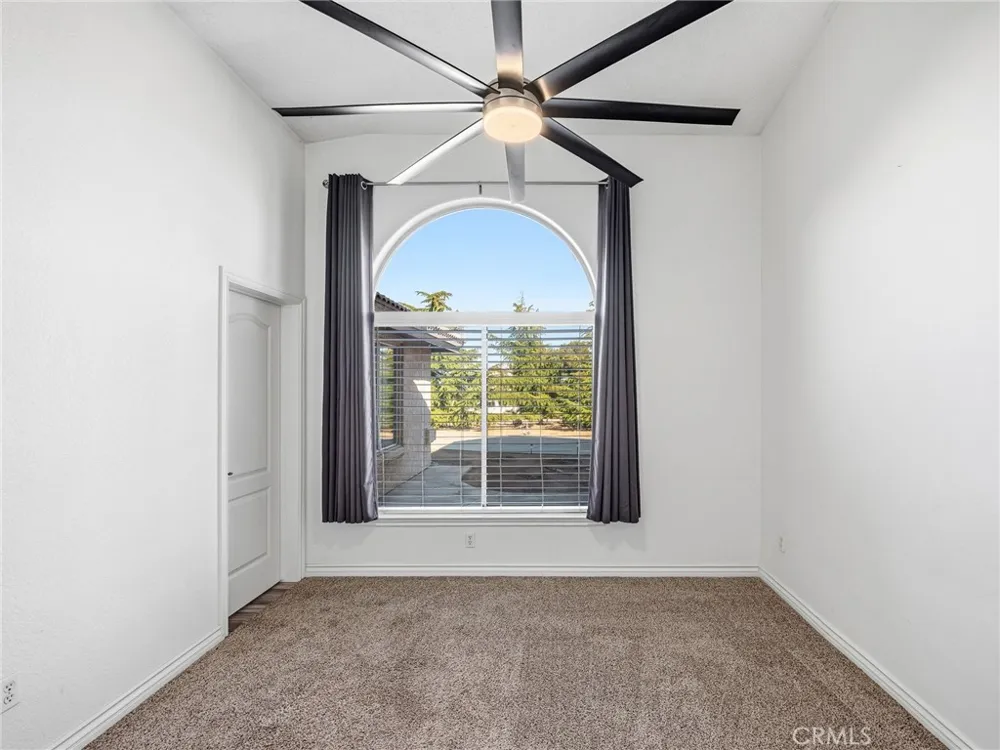 6232 Coriander Oak Hills, CA 92344