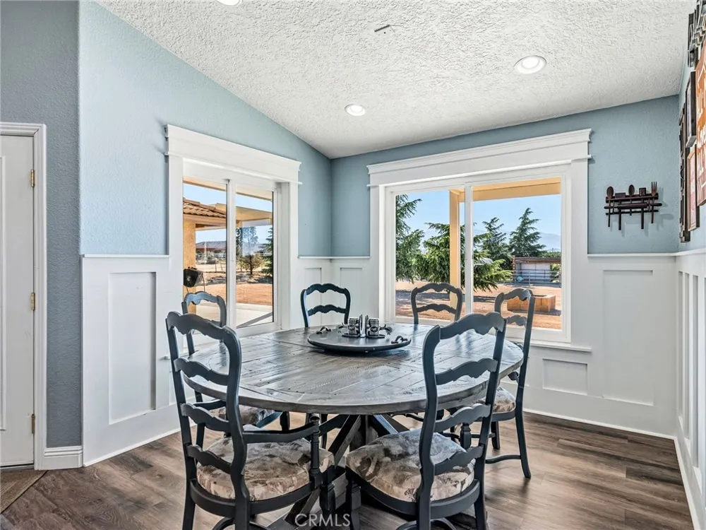 6232 Coriander Oak Hills, CA 92344